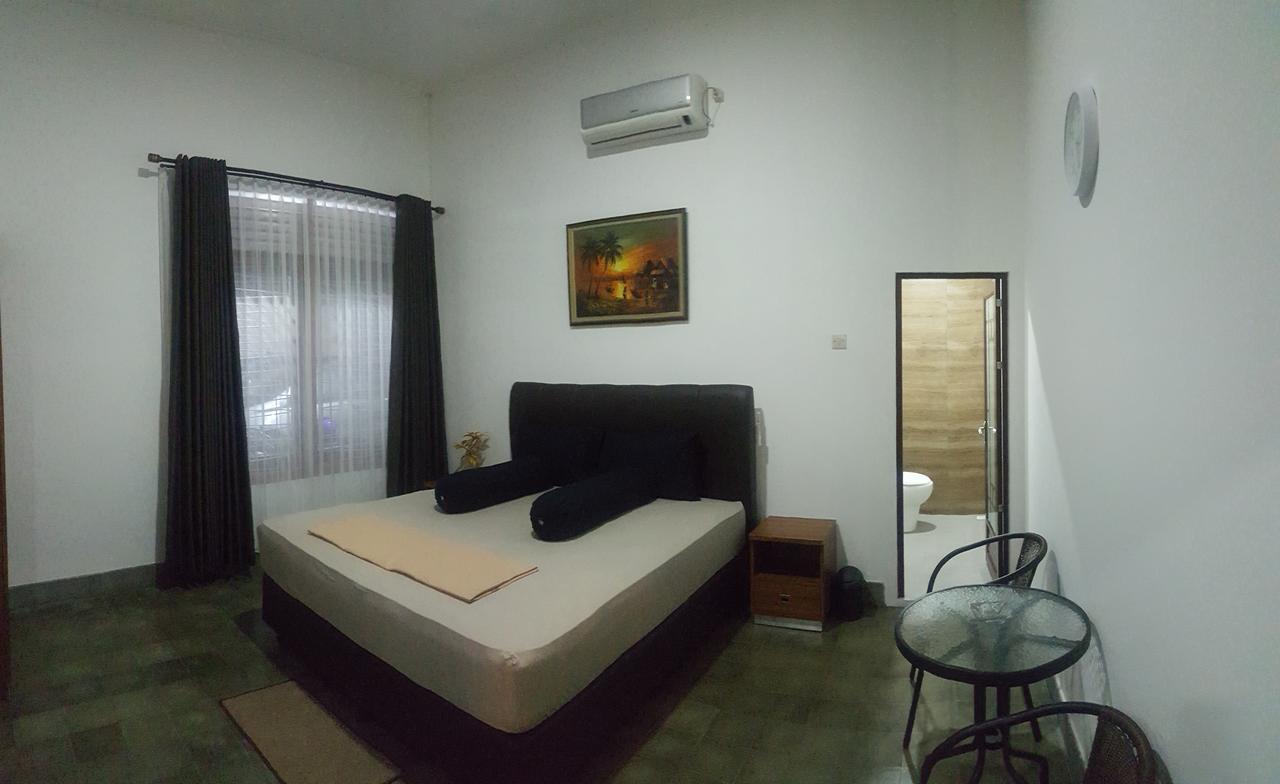 Sultan Guesthouse Tulungagung Exterior photo